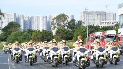 Công an TP Hà Nội hợp luyện lực lượng, khí tài diễu binh, diễu hành