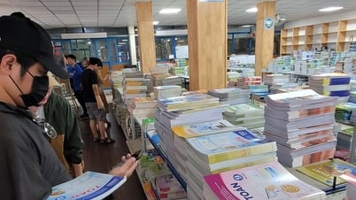 Đừng để sách giáo khoa trở thành gánh nặng cho các gia đình