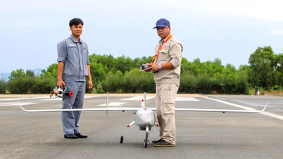 Lữ đoàn Không quân Hải quân 954 tổ chức ban bay huấn luyện đầu tiên với máy bay không người lái
