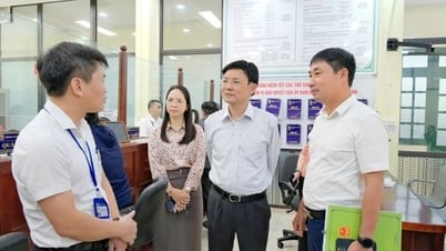 Thường trực HĐND thành phố Hà Nội khảo sát hoạt động của HĐND xã Yên Xuân, Hạ Bằng