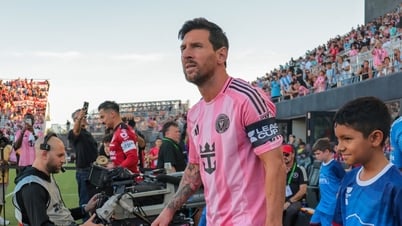 Messi gia hạn Inter Miami đến năm 41 tuổi, sở hữu đội bóng cùng David Beckham