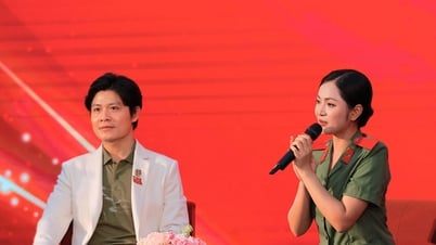 Happy day of musician Nguyen Van Chung and singer Duyen Quynh