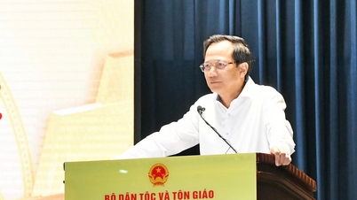 Minister Dao Ngoc Dung: Work one day and think for ten years