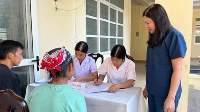 Khám sàng lọc bệnh không lây nhiễm, bệnh lao, khám sức khoẻ định kỳ cho Nhân dân xã Quang Hán