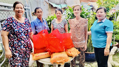 Hưng Phú: Trao 100 phần quà tặng hội viên, phụ nữ và người dân có hoàn cảnh khó khăn