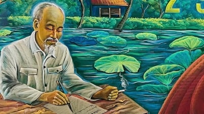 Thầy giáo vẽ tranh về Quốc khánh bằng phấn viết bảng 'gây sốt'