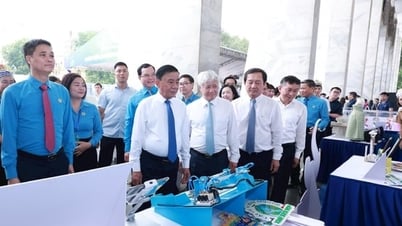 Tôn vinh sáng kiến tiêu biểu khát vọng cống hiến của người lao động