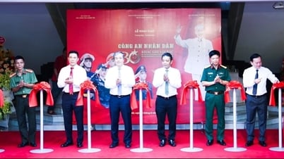 Khai mạc trưng bày chuyên đề "Công an nhân dân - 80 năm khắc ghi lời Bác"