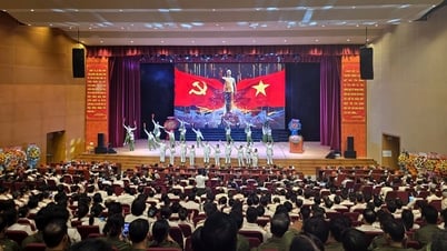 Gặp mặt kỷ niệm 80 năm Ngày truyền thống Công an nhân dân Việt Nam và 20 năm Ngày hội toàn dân bảo vệ an ninh Tổ quốc
