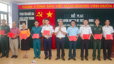 Học viện Hải quân bế giảng lớp huấn luyện nghiệp vụ tìm kiếm cứu nạn đường biển