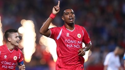 Bảng xếp hạng V-League mới nhất: CLB CAHN và Thể Công Viettel cùng đứng đầu trong... 1 ngày