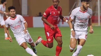 Trình diễn tấn công mãn nhãn ngày khai mạc V-League 2025-2026