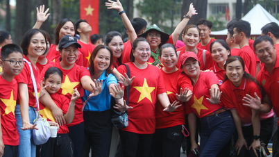 6.000 người đi bộ hưởng ứng chương trình "Cùng Việt Nam tiến bước"