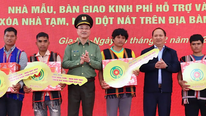 Xây lại mái nhà, bồi đắp niềm tin - Bài 4: Góp gạch dựng nhà, góp lòng dựng nước