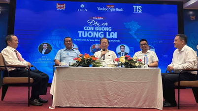 Tính dự báo từ "Con đường tương lai"