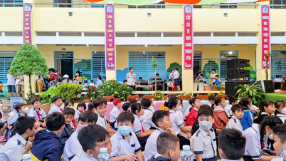 Học sinh An Giang tựu trường ngày 29/8