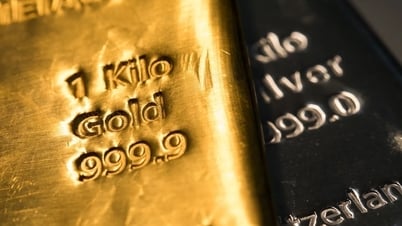 Tin kinh tế sáng 16/8: Giá vàng thế giới tăng nhẹ cuối tuần