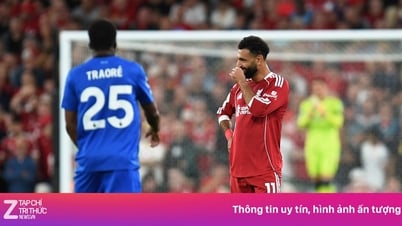Pha thay người đỉnh cao của Slot giúp Liverpool thắng trận mở màn