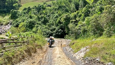 Đường giao thông đi Trà Bui dừng thi công khiến đi lại khó khăn