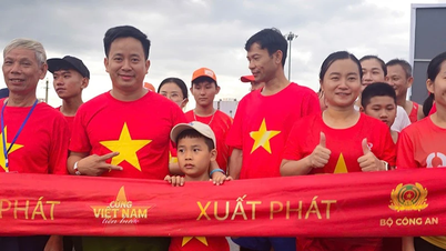 Hơn 5.000 người Quảng Trị tham gia đi bộ