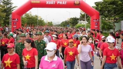 Điện Biên hưởng ứng chương trình đi bộ toàn quốc “Cùng Việt Nam tiến bước”