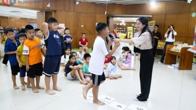 Hoạt động chuyên đề Vui học cùng sách và tiếng Anh