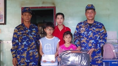 Trung đoàn 451: Nhiều hoạt động ý nghĩa cùng thầy cô giáo và con đỡ đầu đón năm học mới