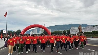 Gia Lai: Hơn 5.000 người đi bộ hưởng ứng thông điệp "Một tỷ bước...