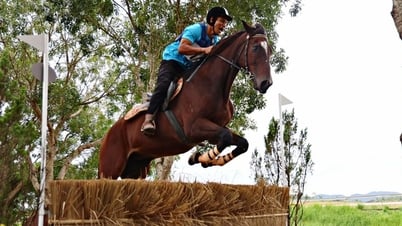 Người dân tự do vào xem "tuấn mã" tranh tài vượt địa hình ở Lâm Đồng