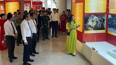 Hơn 200 tư liệu, hình ảnh, hiện vật tại triển lãm trưng bày chuyên đề "Công an nhân dân - 80 năm khắc ghi lời Bác"