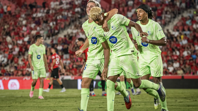 Lamine Yamal tỏa sáng, Barcelona đại thắng Mallorca 3-0 gây tranh cãi