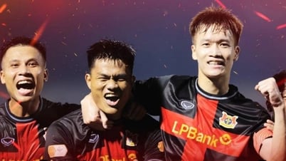 Video Quang Nho dứt điểm 'sấm sét', Hoàng Đức kiến tạo giúp tân binh Ninh Bình thắng kịch tính