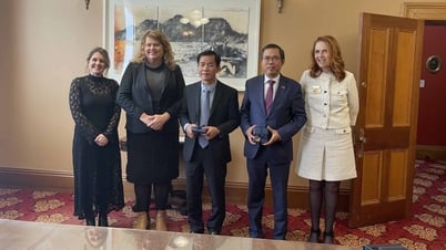 Đẩy mạnh giao lưu văn hoá, du lịch, thương mại giữa bang Tasmania, Australia với thành phố Huế