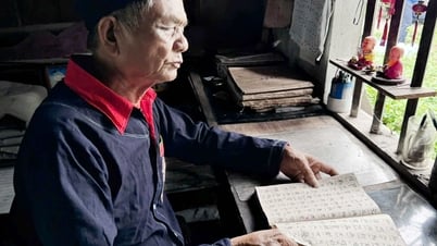 Giữ gìn chữ Nho cổ của người Dao Quần Chẹt