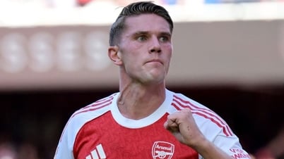 Dự đoán tỉ số: Gyokeres ghi bàn, Arsenal khiến Man United bẽ mặt?