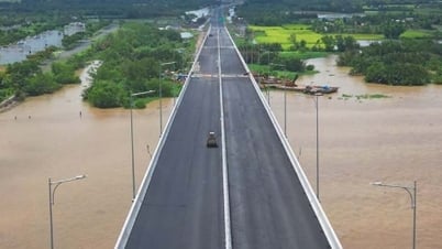 9月2日の建国記念日に開通したニョンチャック橋は、ホーチミン市とドンナイ省を結ぶ象徴です。
