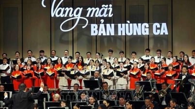'Vang mãi bản hùng ca' tri ân 80 năm Công an nhân dân