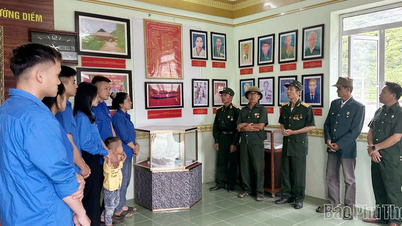Thăm Căn cứ cách mạng Mường Diềm