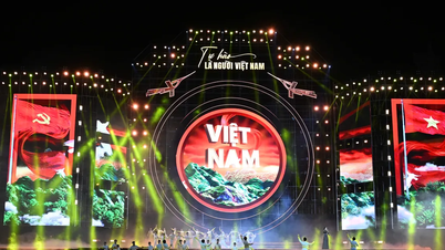 Hơn 30.000 khán giả cùng hòa nhịp trong "Tự hào là người Việt Nam"