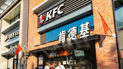 Cuộc chiến gà rán- KFC tìm cách hồi sinh thương hiệu
