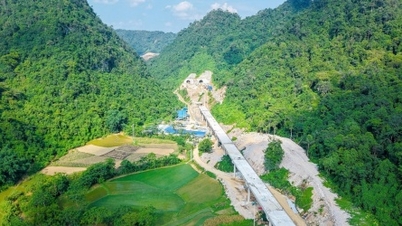 Các nhà thầu dồn lực “vượt nắng, thắng mưa”, quyết thông tuyến cao tốc Đồng Đăng -Trà Lĩnh