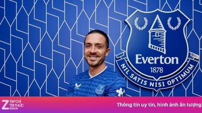 Moyes lấy cựu cầu thủ MU làm gương cho Grealish