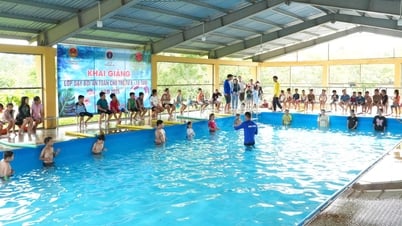 Khai giảng lớp dạy bơi an toàn cho trẻ từ 6 - 15 tuổi