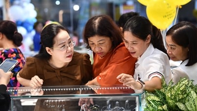 Giá vàng hôm nay 17/8/2025 vàng miếng SJC ‘neo cứng’ trên đỉnh cao