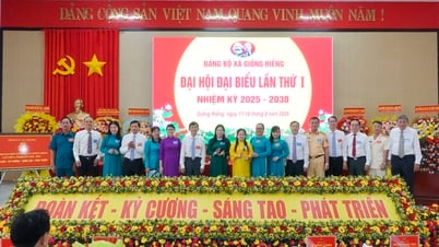 Ủy viên Ban Thường vụ Tỉnh ủy, Phó Chủ tịch Thường trực HĐND tỉnh An Giang Lê Hồng Thắm dự Đại hội Đảng bộ xã Giồng Riềng