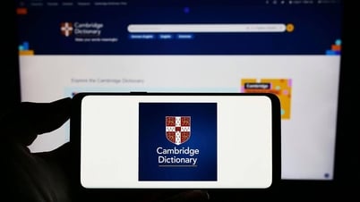 'Skibidi', 'delulu' và nhiều từ lóng TikTok được thêm vào từ điển Cambridge