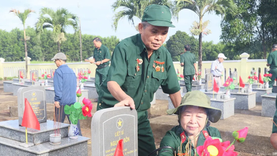 Kỷ niệm 60 năm Chiến thắng Vạn Tường
