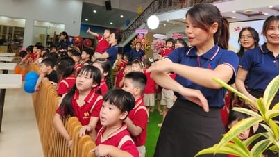 Hôm nay nhiều trường ở TP.HCM học bán trú, bắt đầu năm học mới