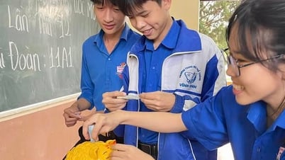 Mái trường thắp sáng những ước mơ