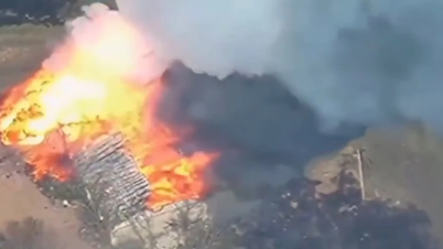 Russische Gleitbomben und thermobarische Geschütze verursachen Feuersturm im Osten von Dobropolye
